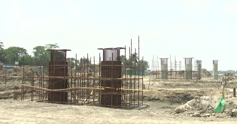 পায়রাকুঞ্জ সেতুর নির্মাণে ধীরগতি